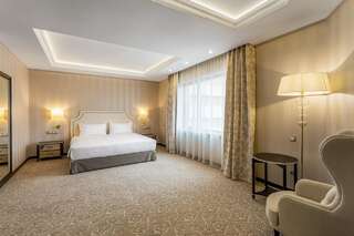Отель Hotel Prahova Plaza Плоешти Улучшенный номер с кроватью размера «king-size» и доступом в спа-центр-6