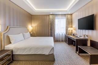Отель Hotel Prahova Plaza Плоешти Двухместный номер с кроватью размера «king-size» и доступом в спа-центр-3